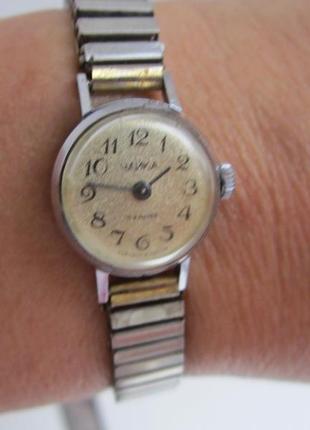 Часы женские "чайка" механика. на ходу. №5