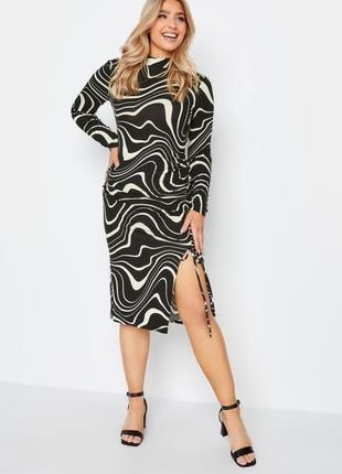 Черное платье-миди f&f swirl с рюшами сбоку размер 40