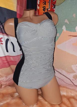 Качественный слитный купальник цельный сжатный трендовый суперутяжка
