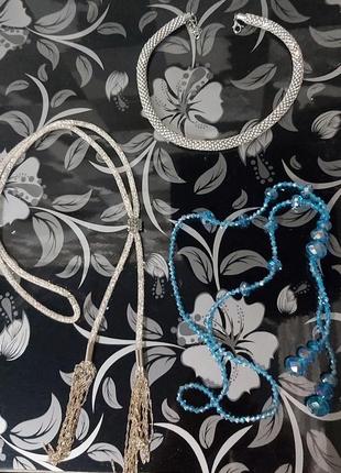 Модные яркие ожерелья, колье, бусы