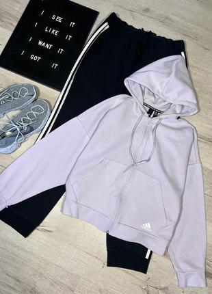 Спортивний костюм adidas