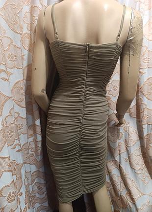 Классный сарафан бежевого цвета.