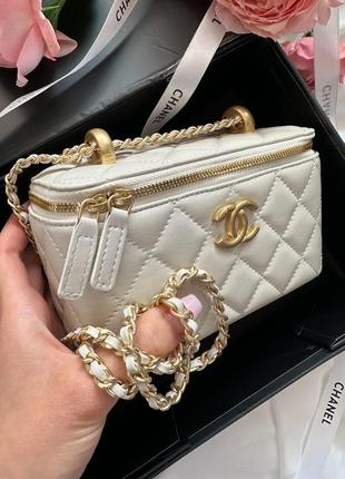 Кожаная сумка косметичка в стиле chanel беж кожу кейс бочонок 17 см
