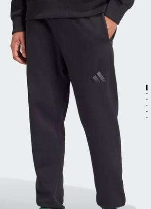 Спортивные штаны adidas