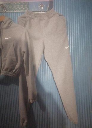 Костюм от найк, размер s-m