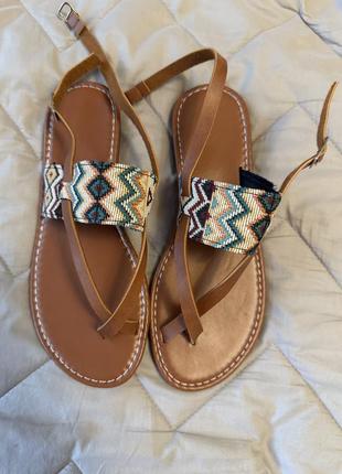 Новые босоножки
