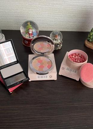 Метеорити, хайлайтер, румʼяна guerlain, shiseido