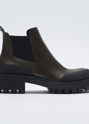 Шкіряні черевики zara, чорного кольору