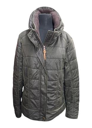 Продам женскую куртку camel active