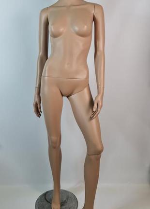 Манекен жіночій у повний зріст на підставці