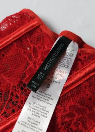 Невероятный красный кружевной корсет prettylittlething, новый корсет на шнуровке кружево
