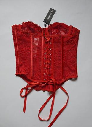 Невероятный красный кружевной корсет prettylittlething, новый корсет на шнуровке кружево