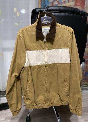 Бомбер куртка