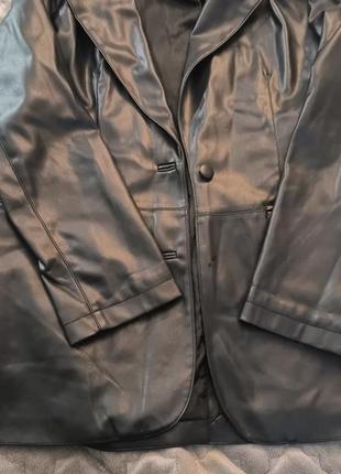 Жакет из искусственной кожи