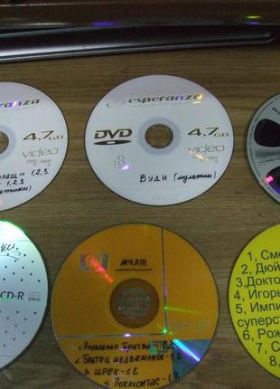 Продам cd i dvd(29шт.) із мультиками 5