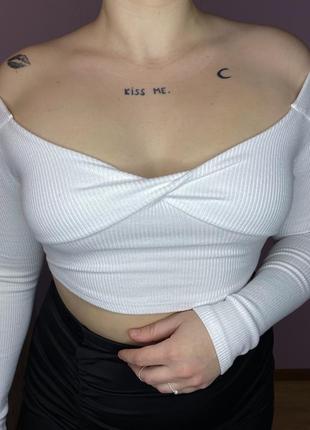 Топ с длинными рукавами