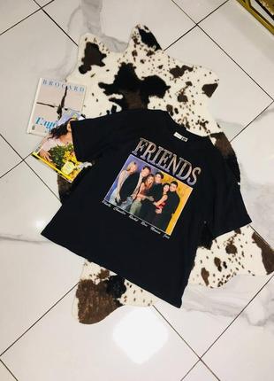 Графитовая футболка оверсайз с принтом сериал друзья мерч wb friends h&m xs/s