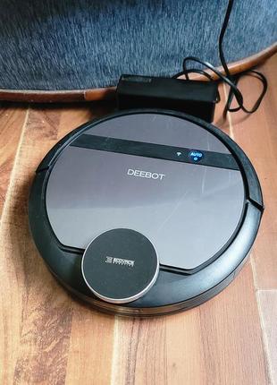 Робот пилесос debot ecovacs901