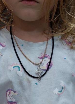 Шовковий шнурок із срібною застібкою