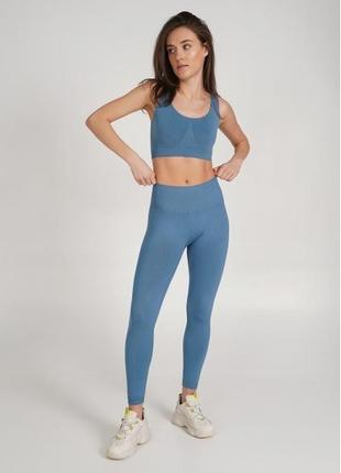 Спортивные лосины для фитнеса