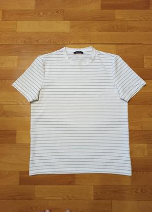 Якісна брендова футболка