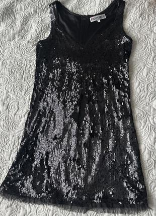 Сукня святкова в паєтках