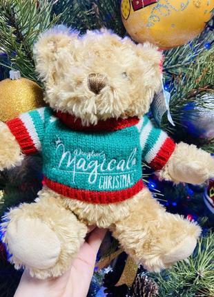 Неймовірно гарна новорічна іграшка.