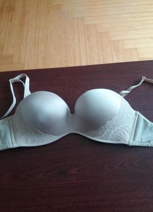 Бюстгалтер