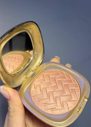 Kiko dolce diva baked highlighter хайлайтер 02 elegant rose