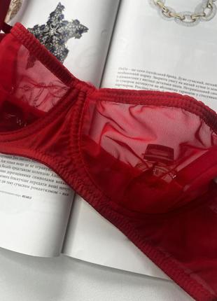 Бюстгальтер