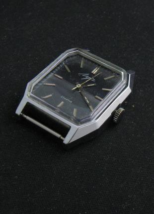 Часы мужские луч ссср 23 камня механизм 2209 позолота