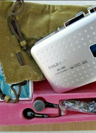 Кассетный плеер goldyip gl-185 в коллекцию,супербас,автореверс,новый