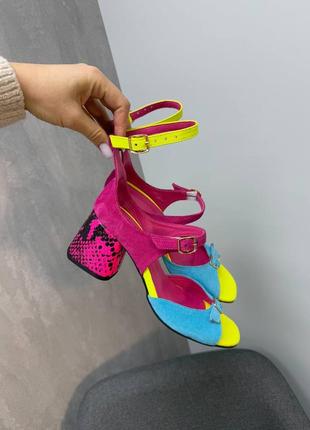 Босоножки женские10 фото