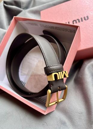 Кожаный ремень в стиле miu miu