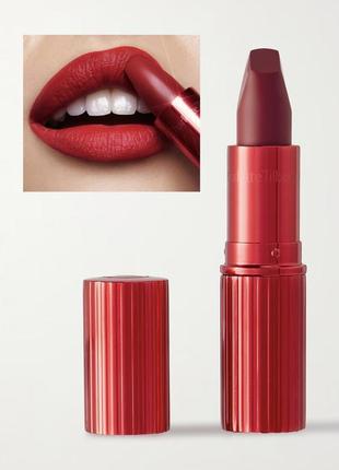Charlotte tilbury - matte revolution lipstick - матова помада, 3.5 g, у відтінку pizzazz