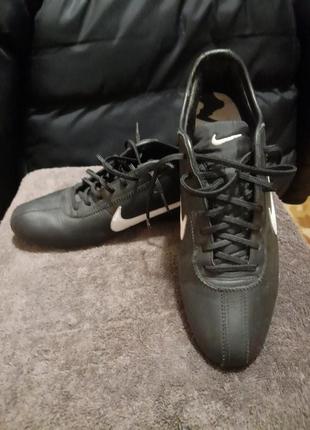 Кроссовки nike кожаные, р.41