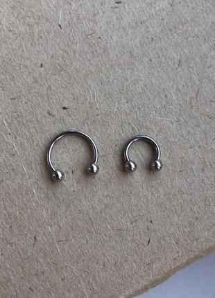 Сережка циркуляр з конусами шипами кільце колечко кругла сережка для пірсингу септуму перегородки крила носа хряща в губу губи вуха хрящ2 фото