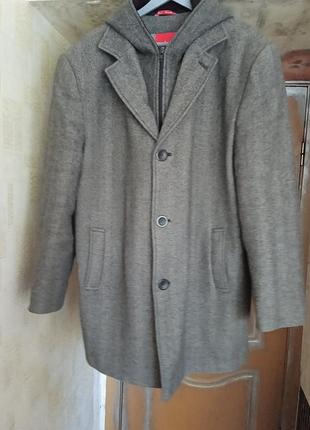 Теплое зимнее мужское пальто 52-54р