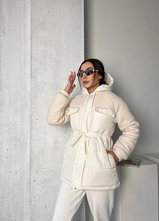 Жіноча зимова куртка