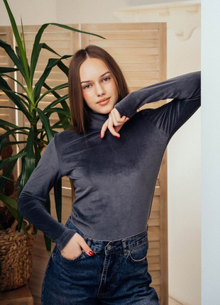 5 цветов 🩶🖤🤎💚❤️теплый гольф женский велюровый на флисе, теплая водолазка велюр на меху, тёплый жесткий гольф велюровый