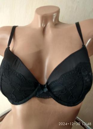 Кружевний бюстгалтер розмір 80b