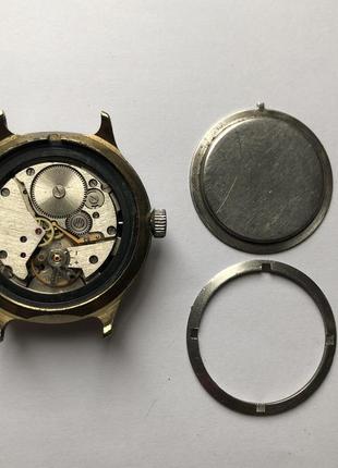 Механические часы восток русь, 17 камней, выполненные в ссср