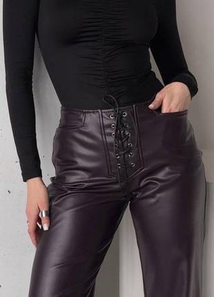 Якісні брюки палаццо з еко шкіри на шнурівці тканина: еко-шкіра на замші преміум якості, туреччина🇹🇷 ⠀5 фото