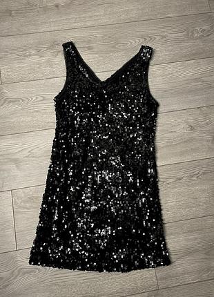 Платье в пайетки бренда soaked on luxury