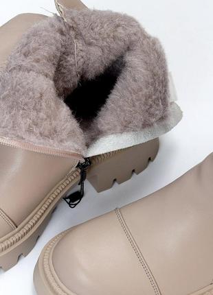 Зимние молочные/беж натуральные кожаные женские ботинки/полусапоги