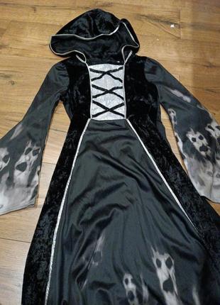 Карнавальна сукня