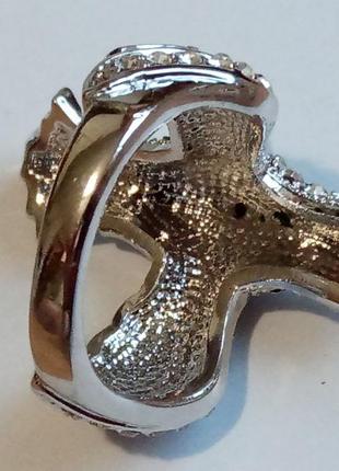 Стильное дизайнерское кольцо 18 р. птица с кристаллами, италия каблучка перстень5 фото