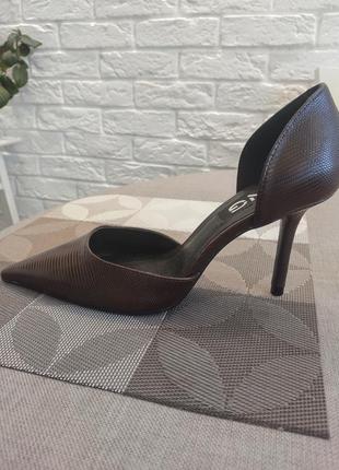 Туфли на каблуке коричневые mango р37, 37,5
