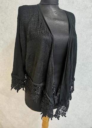 Накидка с кружевом