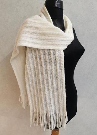 Шарф женский с красивым плетением